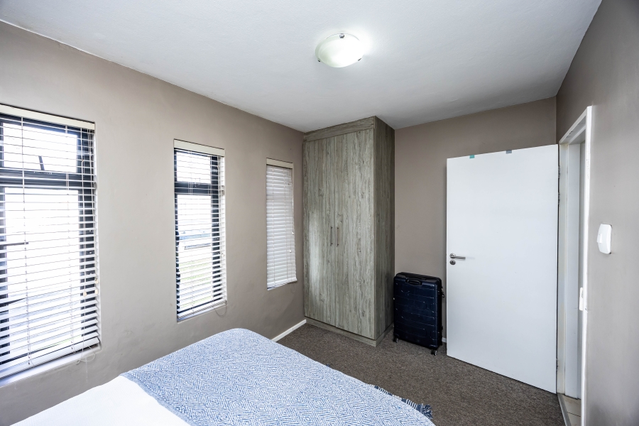 2 Bedroom Property for Sale in Nahoon Valley Park Eastern Cape